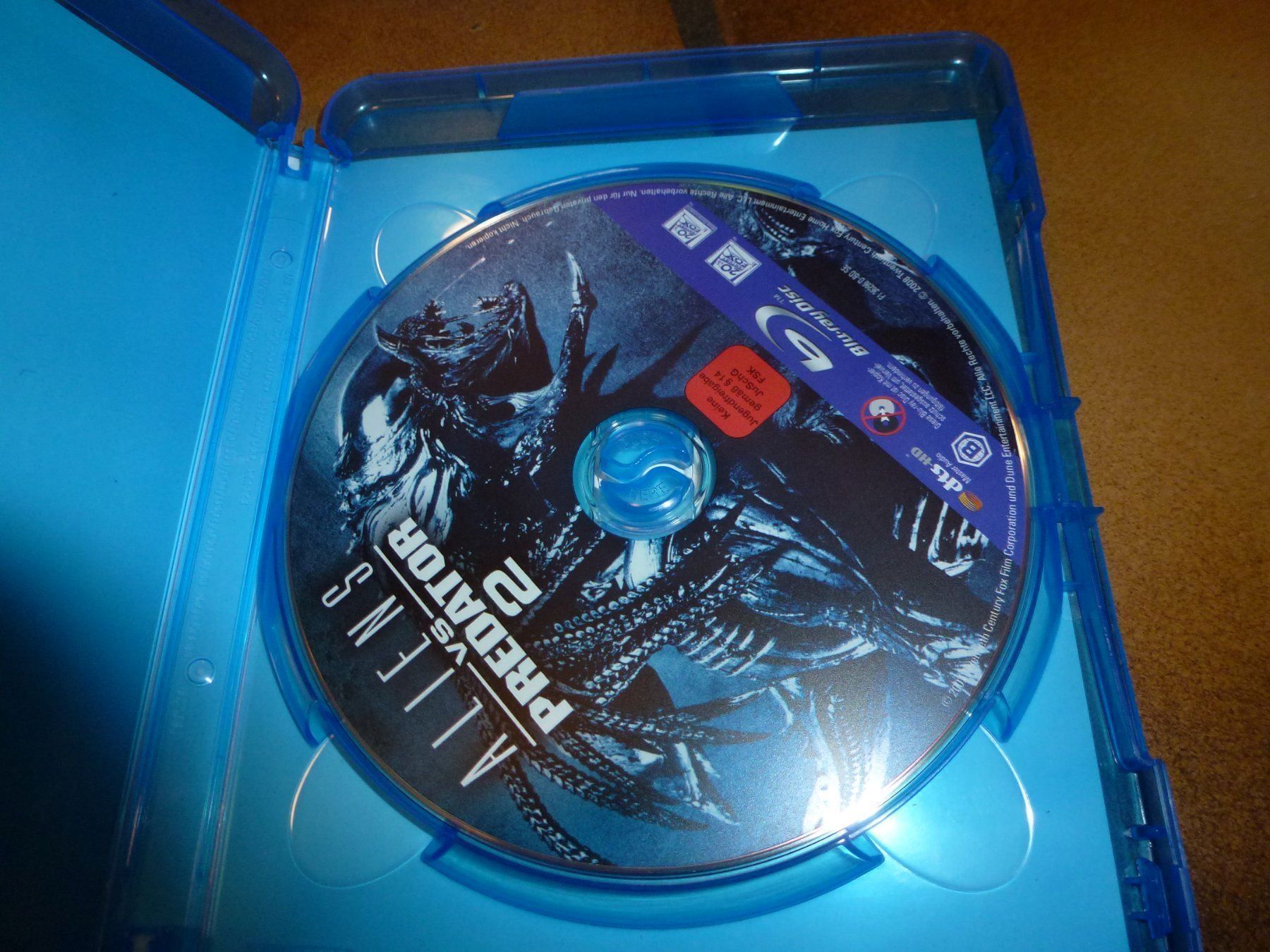 Tutti i DVDs: Aliens vs Predator 2 BLU-RAY – Usato da Olten venduto da Disc-Verkauf 1