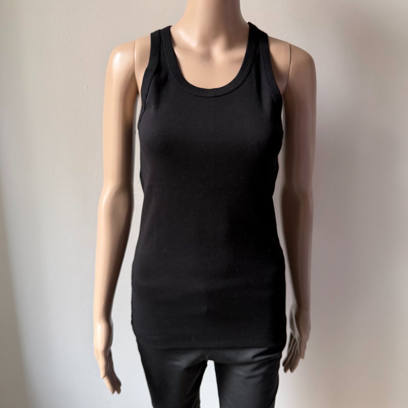 Petit Bateau Tops: PETIT BATEAU Top 🖤 – Gebraucht aus zürich von vintage12