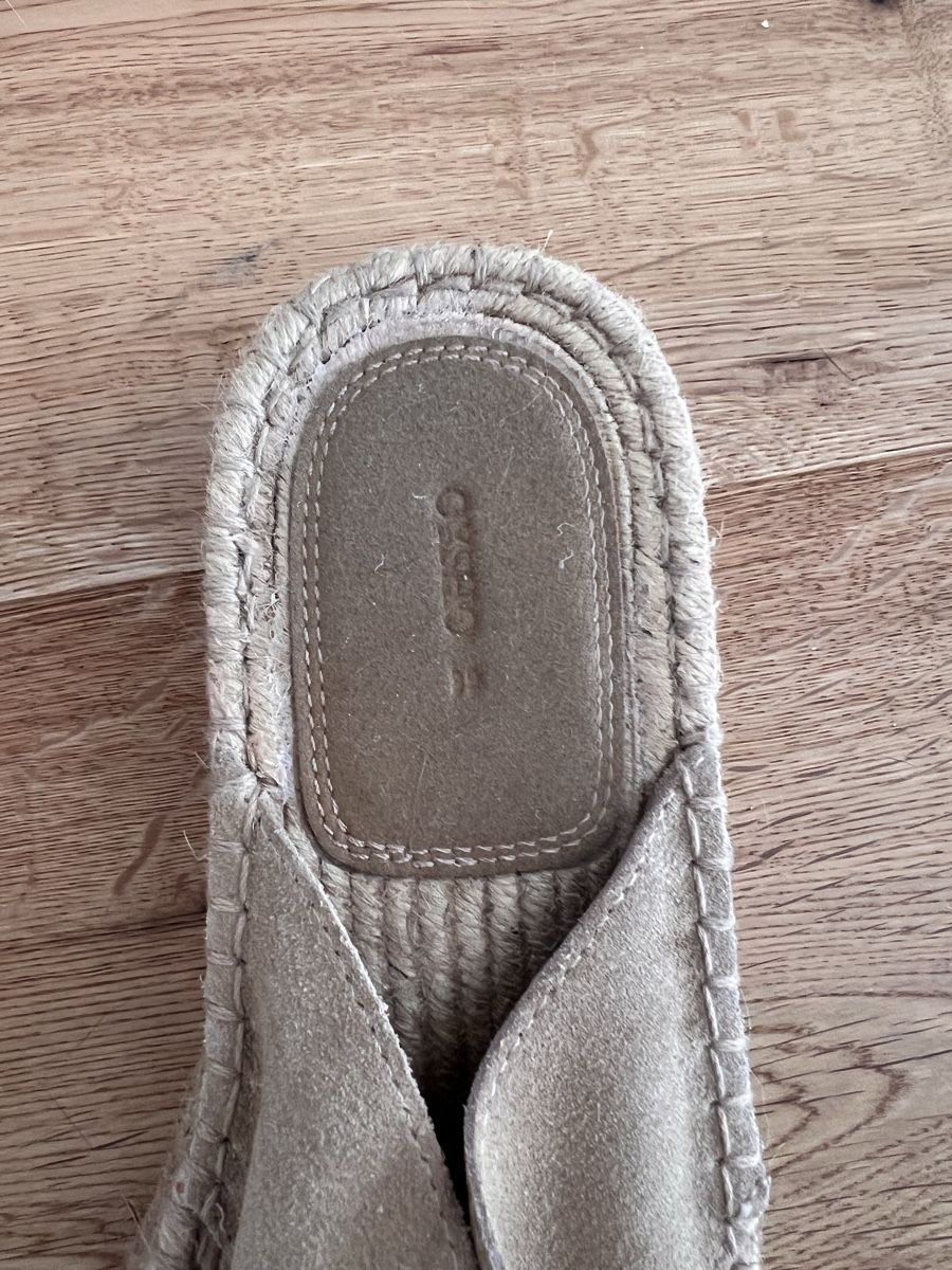Oysho Scarpe da donna: Sandalen Oysho beige  – Nuovo (secondo la descrizione) da Chur venduto da KultKhur 2