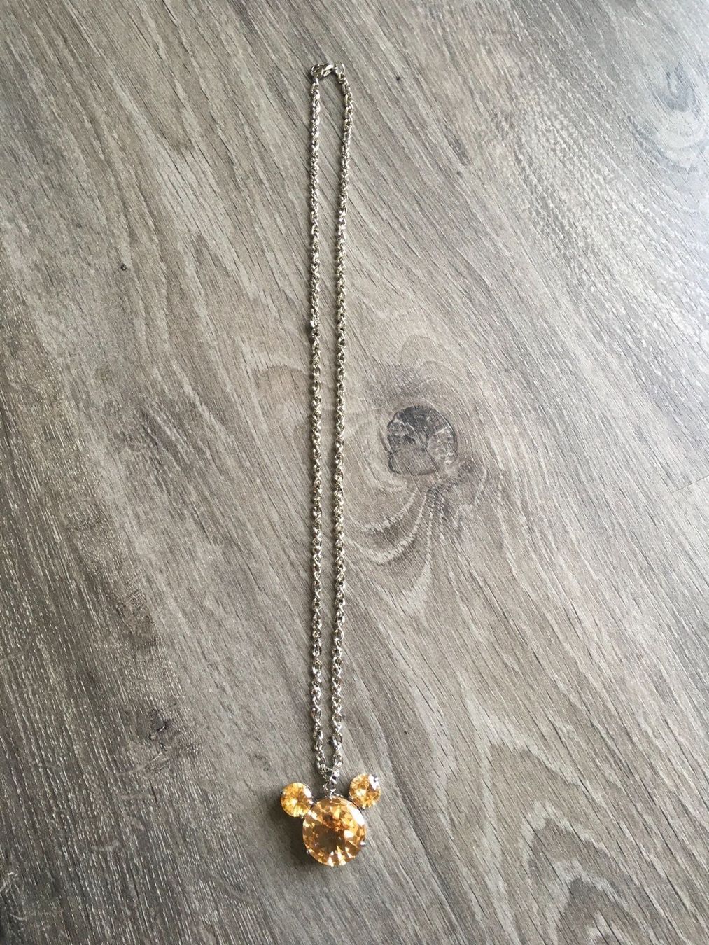 Catenine: Halskette mit Mickey Mouse Anhänger Neu – Nuovo (secondo la descrizione) da Frenkendorf venduto da klourenco