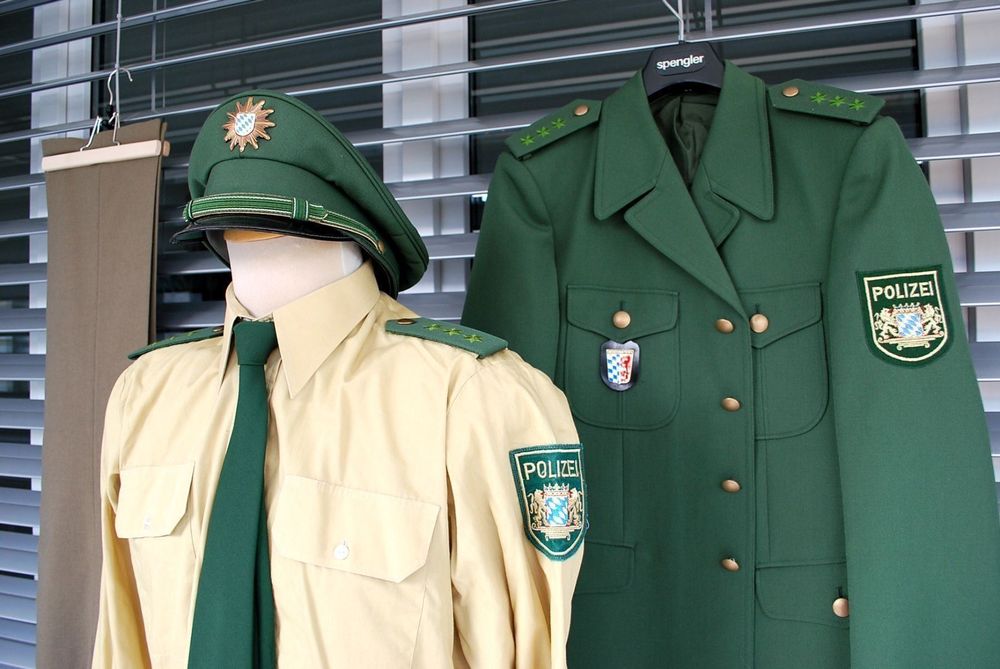 Polizei Obermeister ( mittlerer Dienst ) Kaufen auf Ricardo