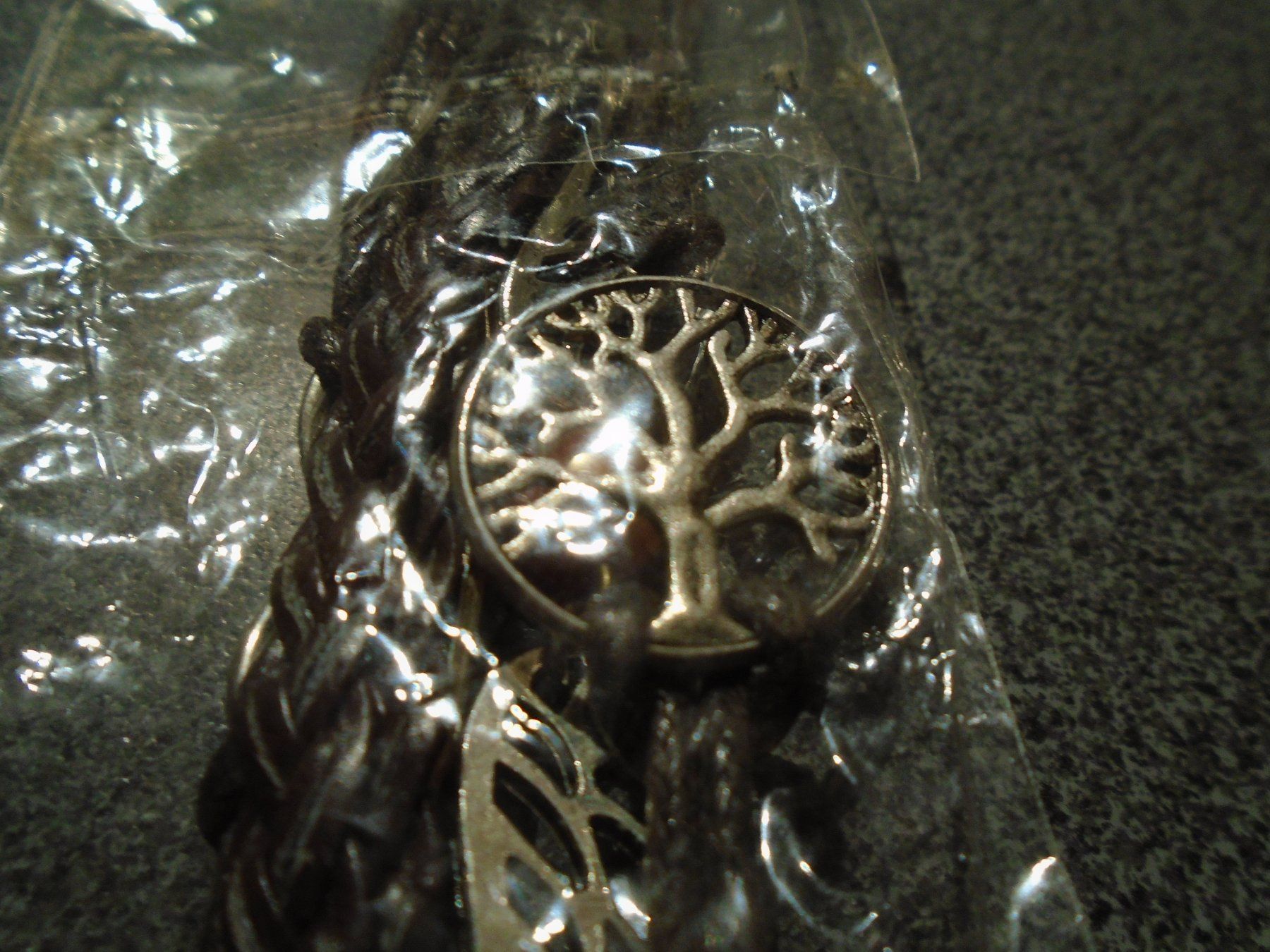 Armbänder & -reifen: Armband braun, verschiedene Stränge, Baum – Neu und originalverpackt aus Zürich von abraxas1291 1