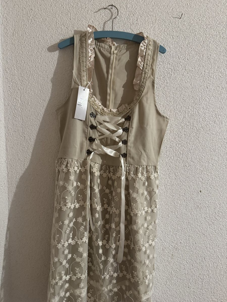 Vestiti: W&W Dirndl – Nuovo e nell'imballaggio originale da Bauma venduto da darco.monnerini 3