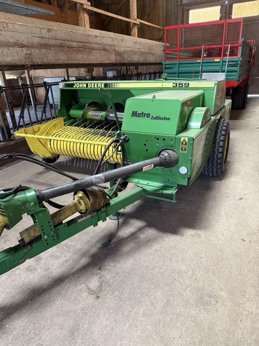 Tutte le macchine: Ballenpresse; botteleuse; John Deere – Usato da Thierrens venduto da trulala