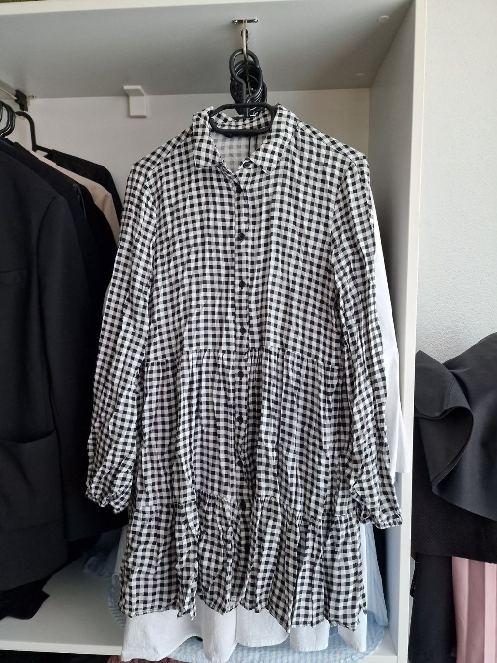 Stradivarius Blusen: Hemdkleid – Neu (gemäss Beschreibung) aus Altishausen von ter_58nj