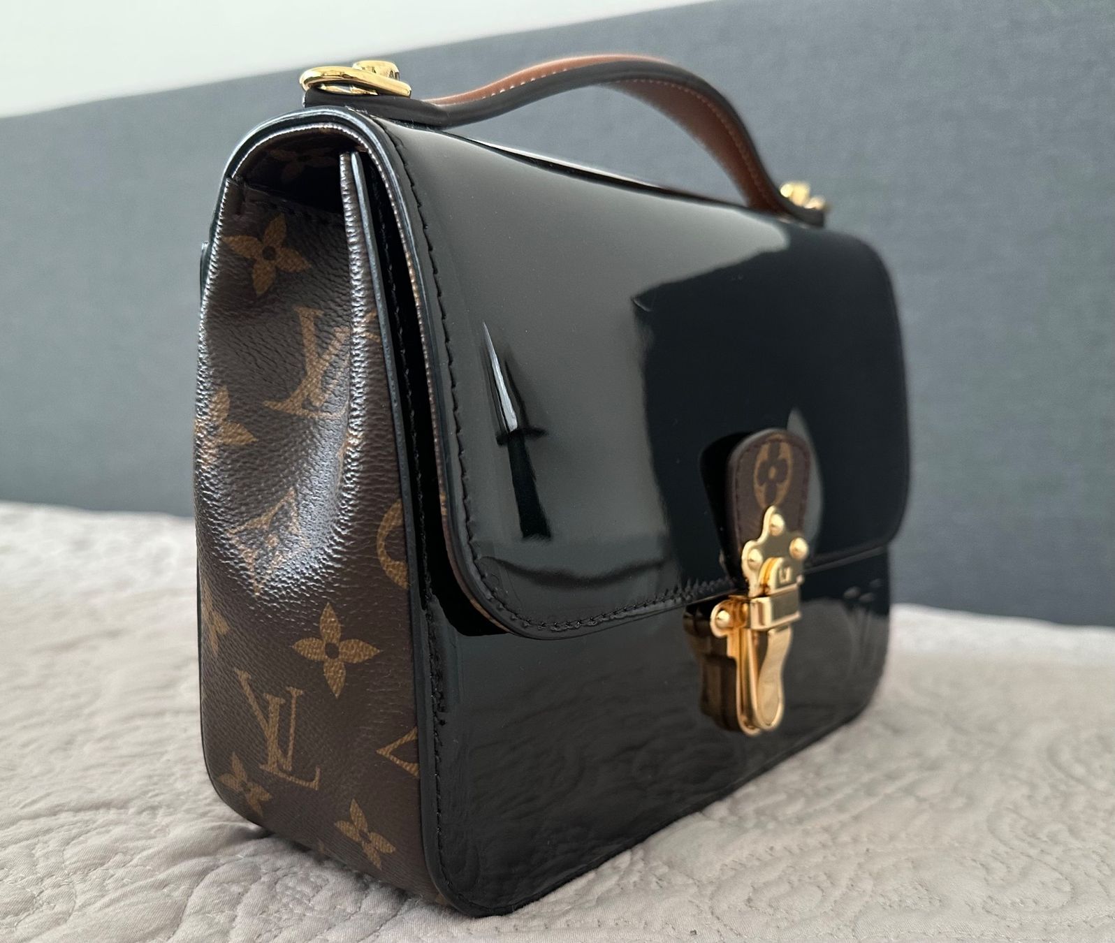 Louis Vuitton Taschen für Damen: Louis Vuitton Tasche BB Vernis Damen Schwarz – Gebraucht aus Zürich von dr.sisi 5