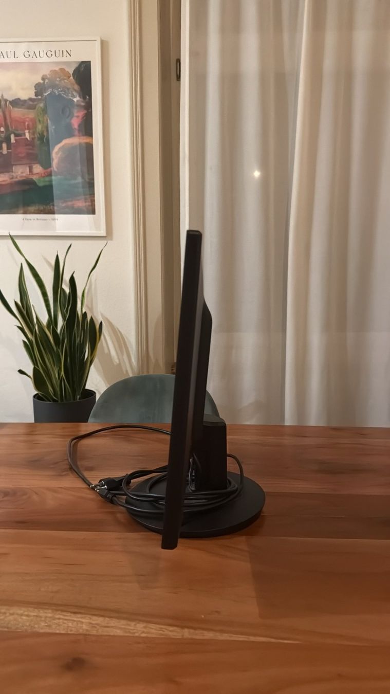 Viewsonic Monitor: PC-Bildschirm / Monitor – Usato da Luzern venduto da phy_7jft 1