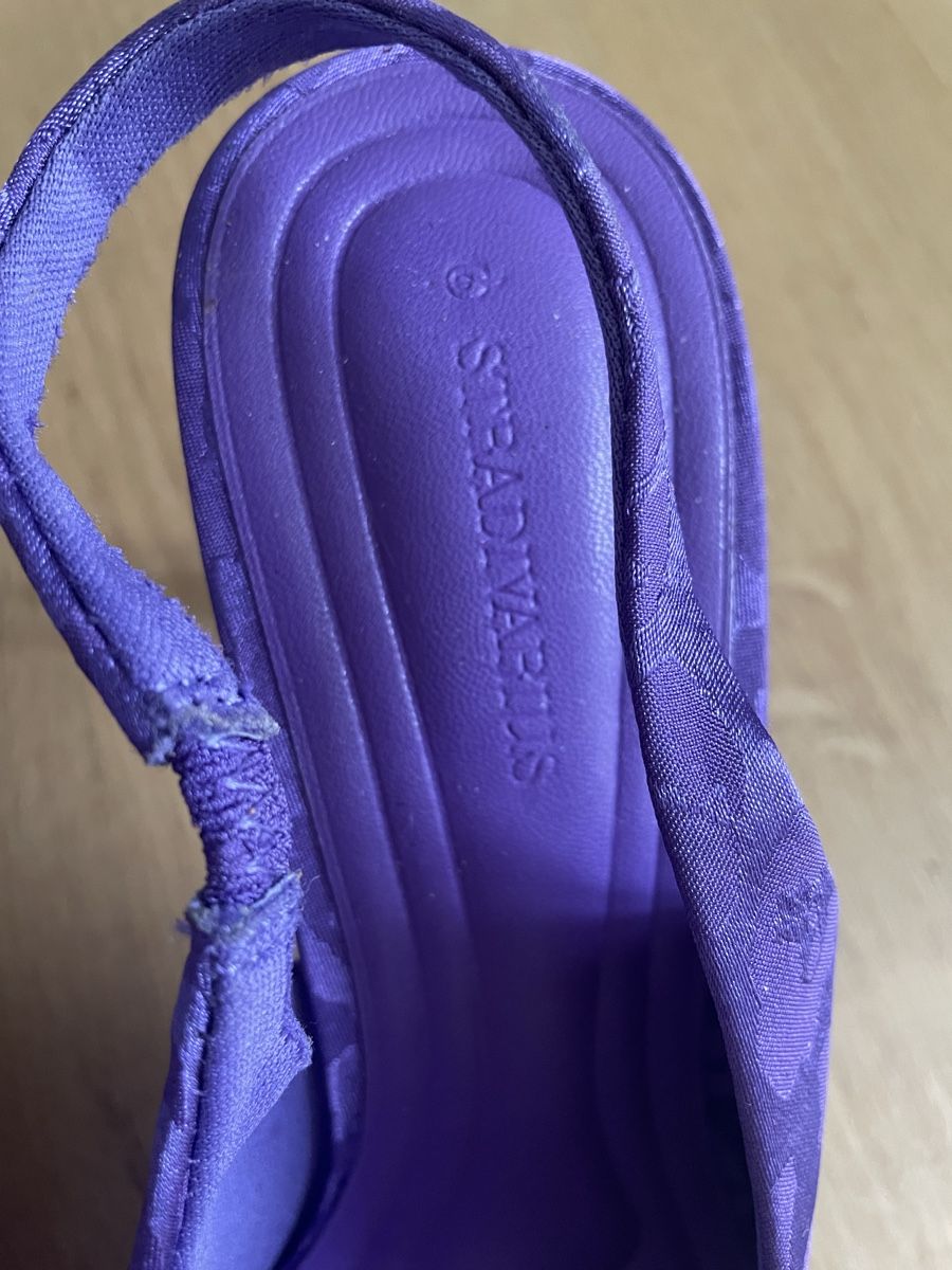 Stradivarius Damenschuhe: NEU! Decolleté von Stradivarius – Neu (gemäss Beschreibung) aus Horw von Spi8992 1