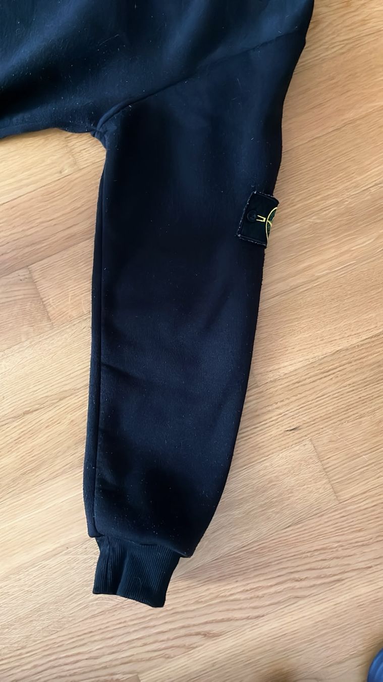 Maglioni & Felpe: Pull noir  – Usato da Fribourg venduto da mal_8zjh 4