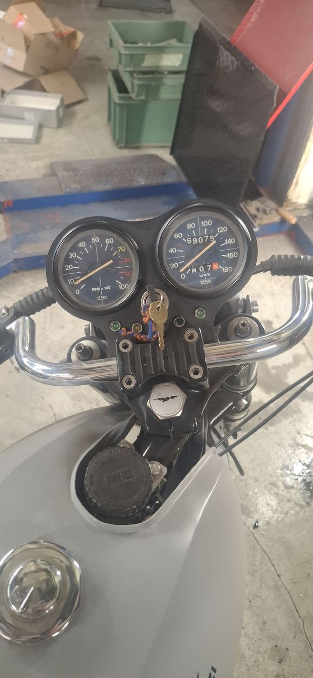 Moto Guzzi Route: Moto Guzzi V50 – Défectueux à Eschenbach LU par Meg_sbc8 3