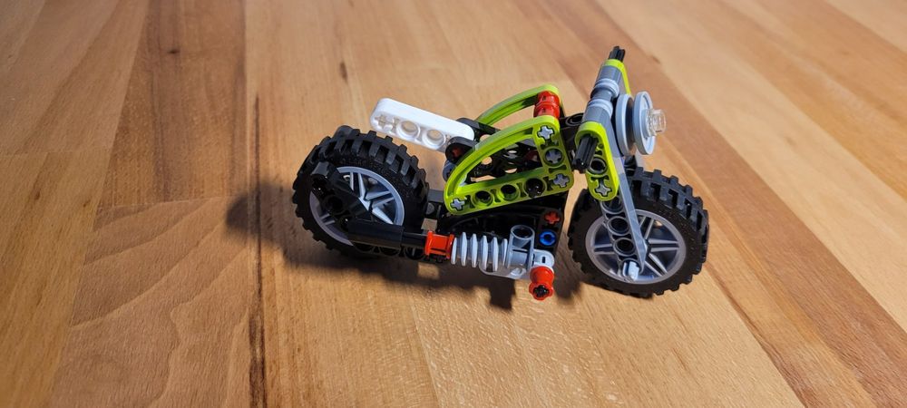 Lego Kit di costruzioni: Lego 8260 2 in 1 – Usato da Thun venduto da Reda68 1