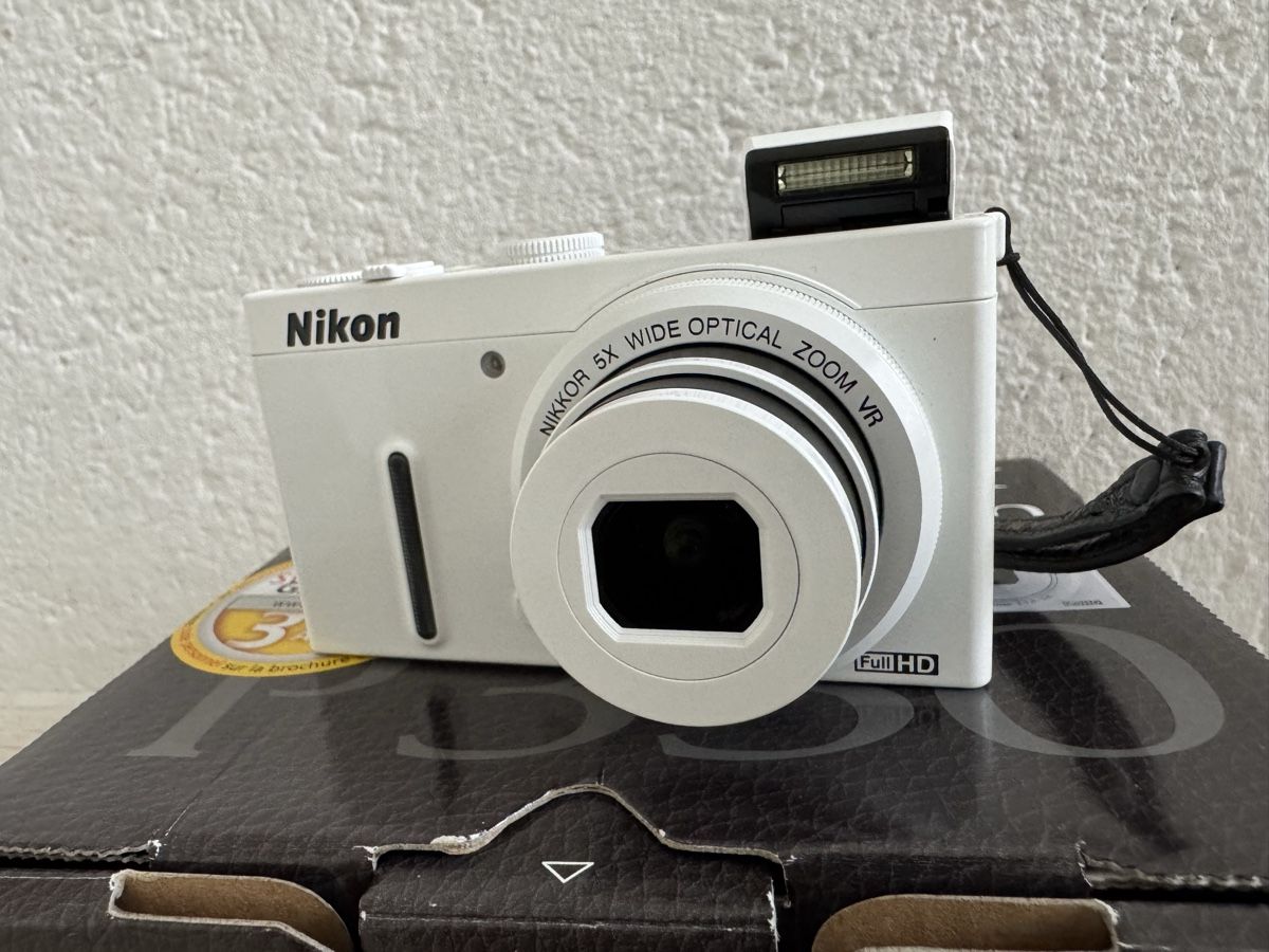 Nikon Fotocamera: Nikon coolpix p330 Digitalkamera – Usato da Zunzgen venduto da milesdavis76