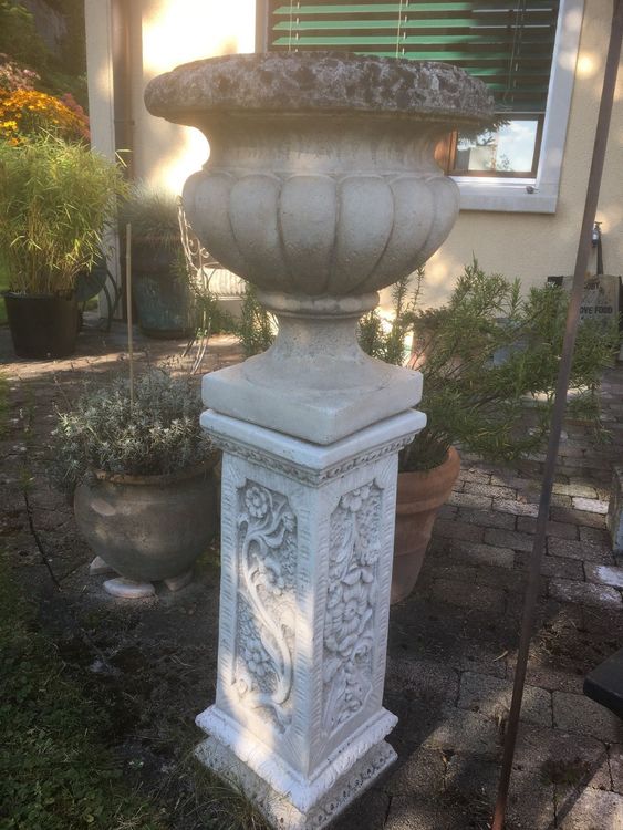 Blumentopf mit Säule Kaufen auf Ricardo