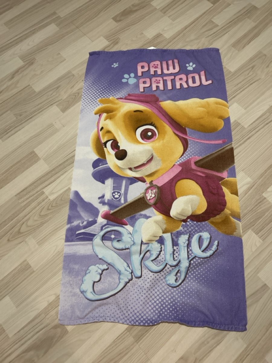Serviettes de bain: Badetuch Paw Patrol Skye – D'occasion à Ebikon par Stoeckhe