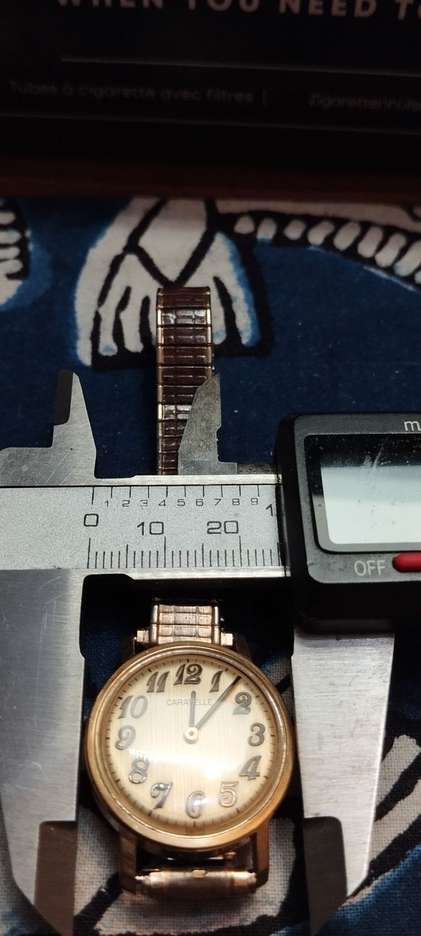 Orologi: Montre caravelle 60's – Usato da La Chaux-de-Fonds venduto da jac_9llg 8