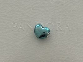 Pandora Himmelblaues Metallic-Herz Charm