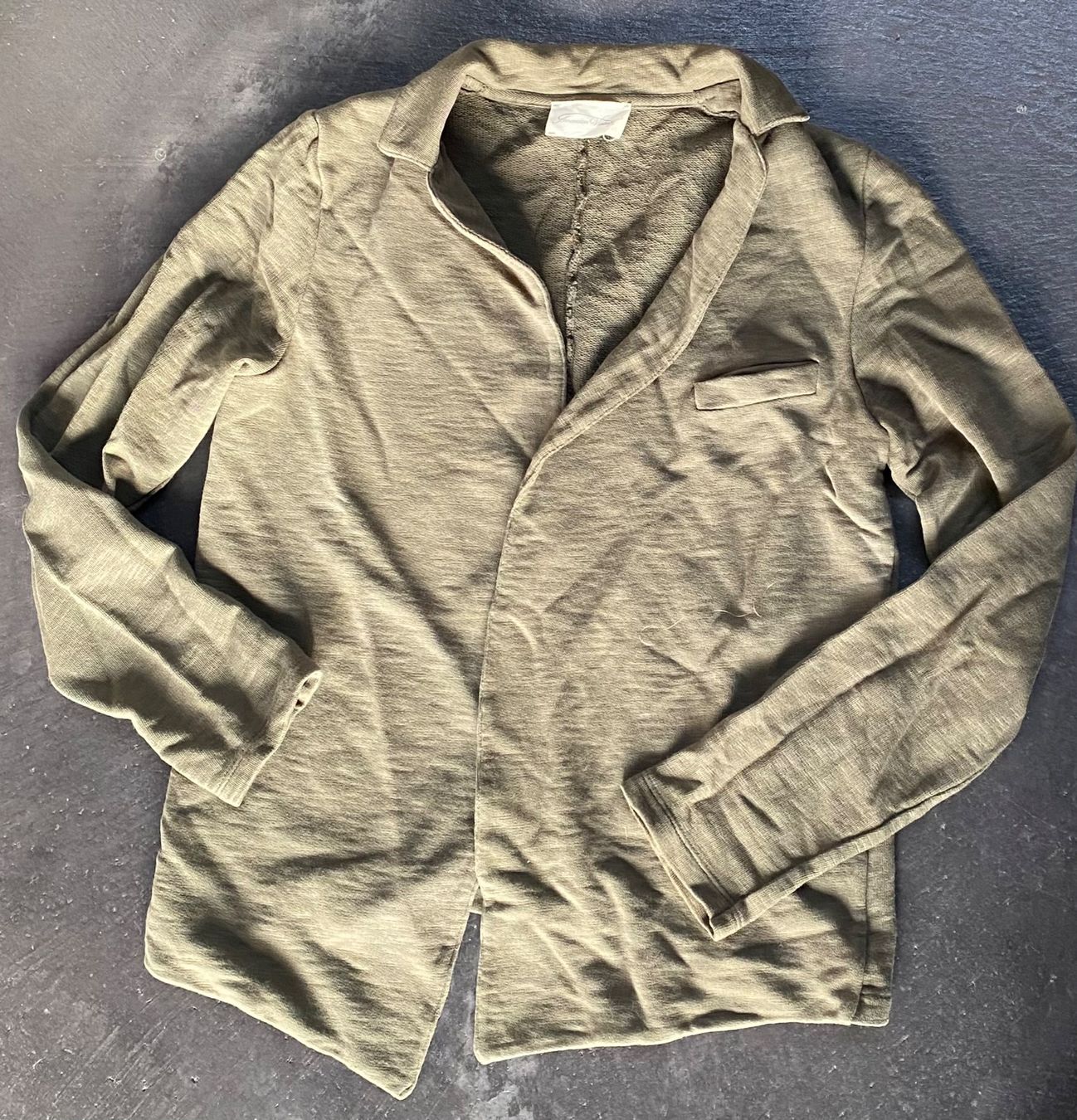 Vestes: Jacke olive von American Vintage M – D'occasion à Chur par simhofstr
