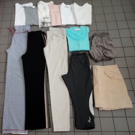 Kleiderpaket für Damen 13-tlg. Gr. S/M
