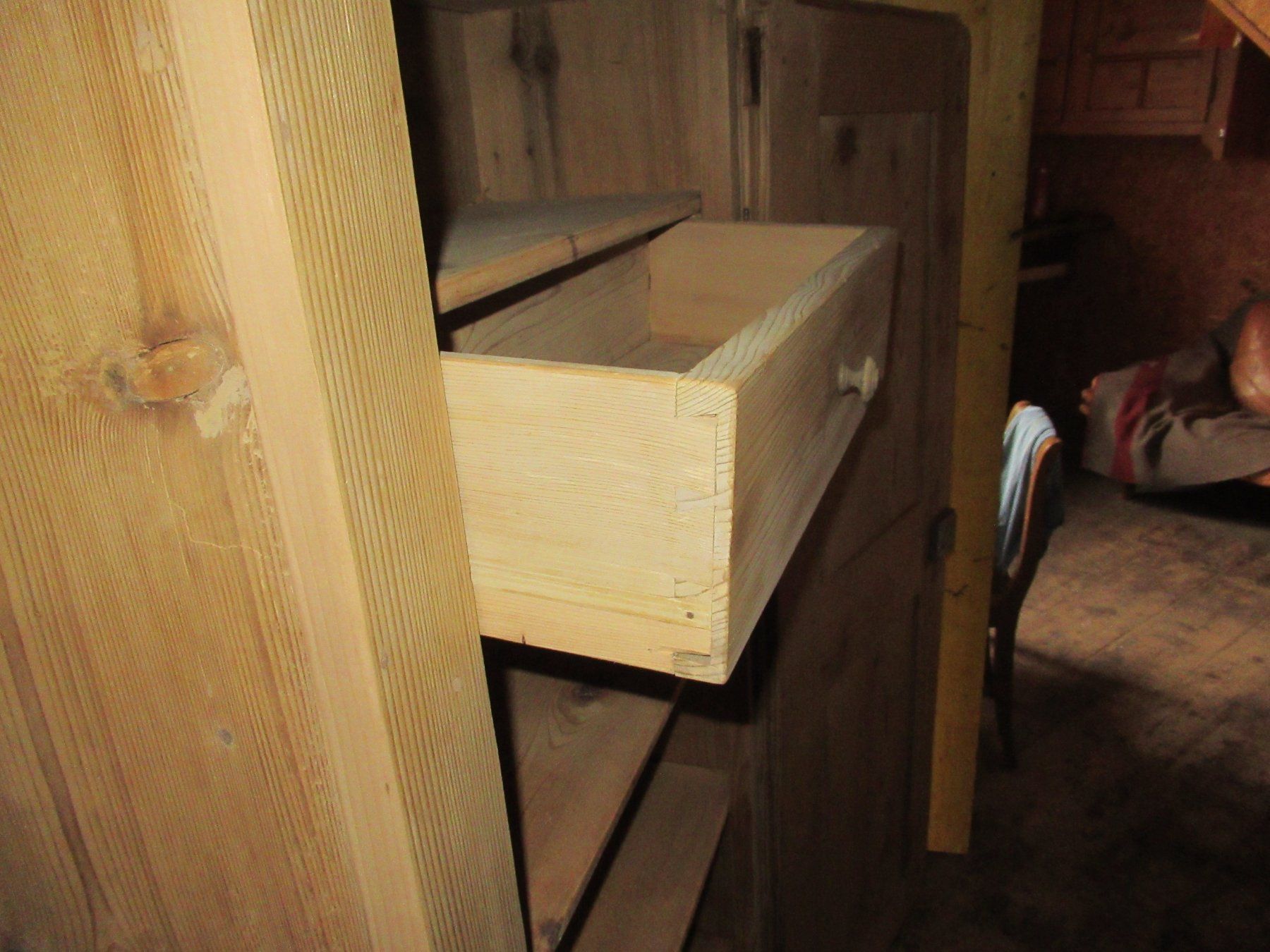 Armadi: Schrank (Tanne/183) – Usato da Berg SG venduto da Pizza58 2