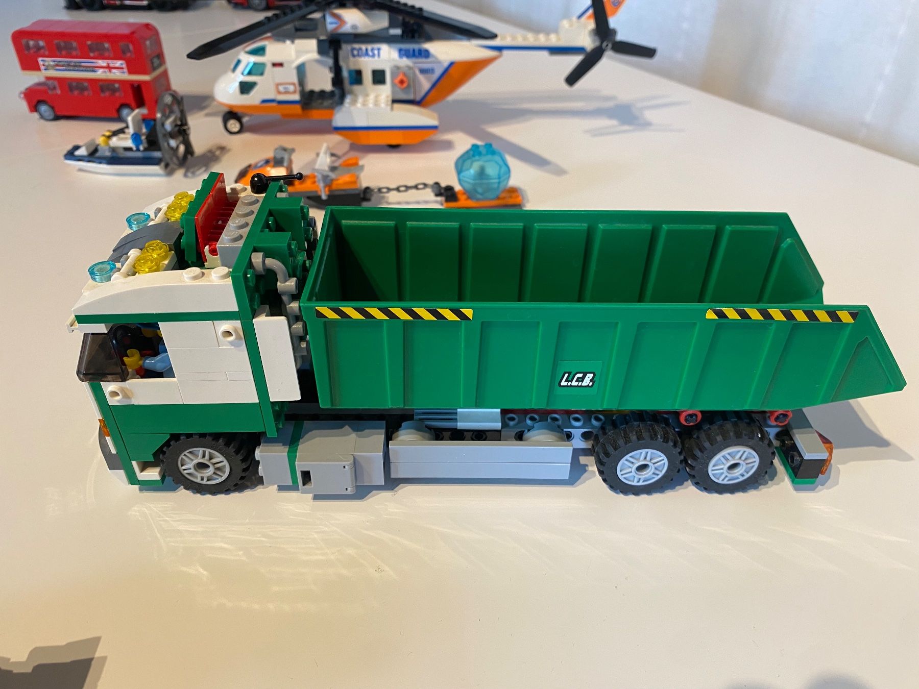 Lego Giocattoli: Lot de véhicules LEGO – Usato da St-Prex venduto da Okoala 4