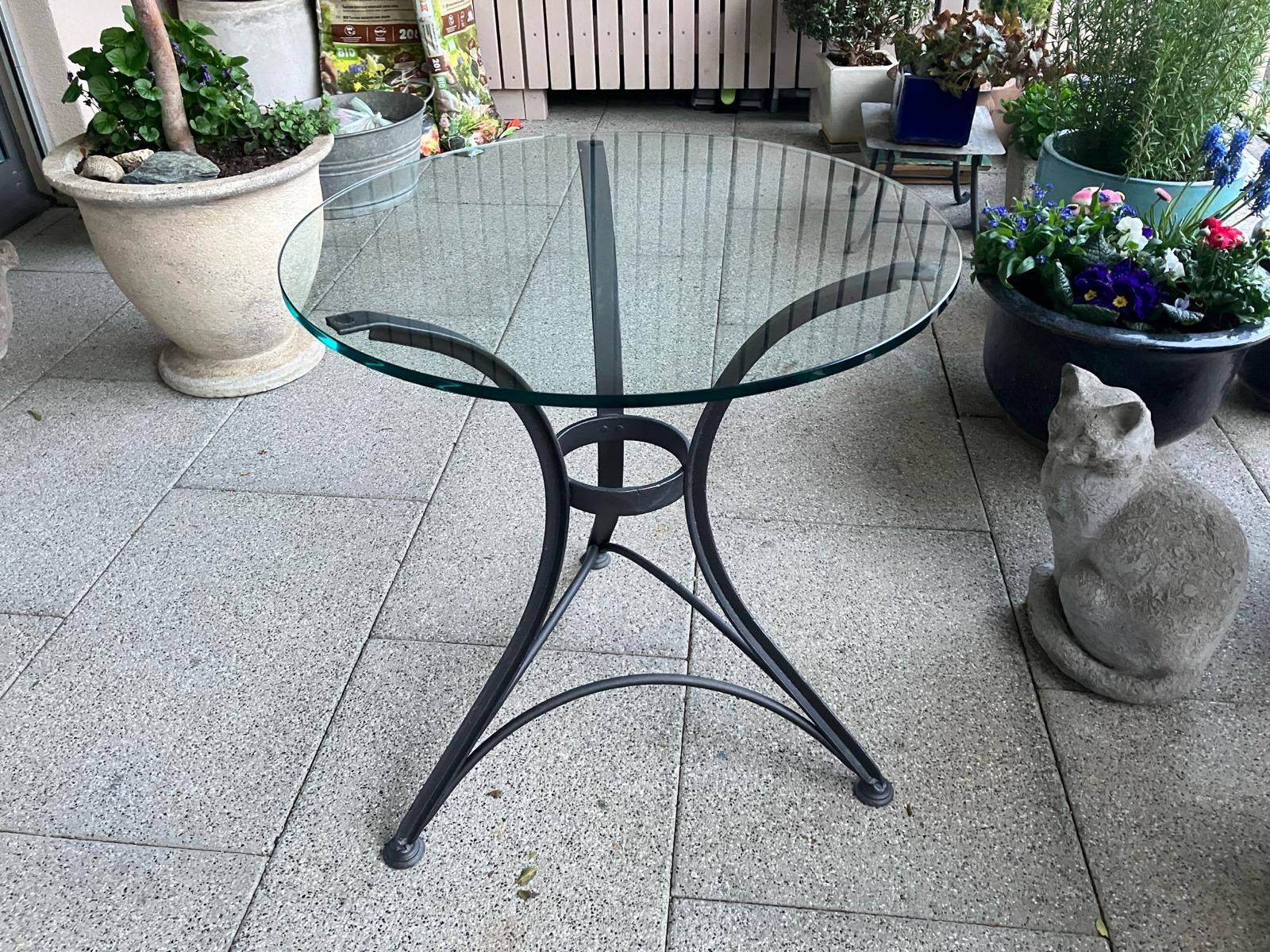 Tavoli: Sofatisch / Couchtisch / altes Eisengestell – Usato da Binz venduto da turner14 1