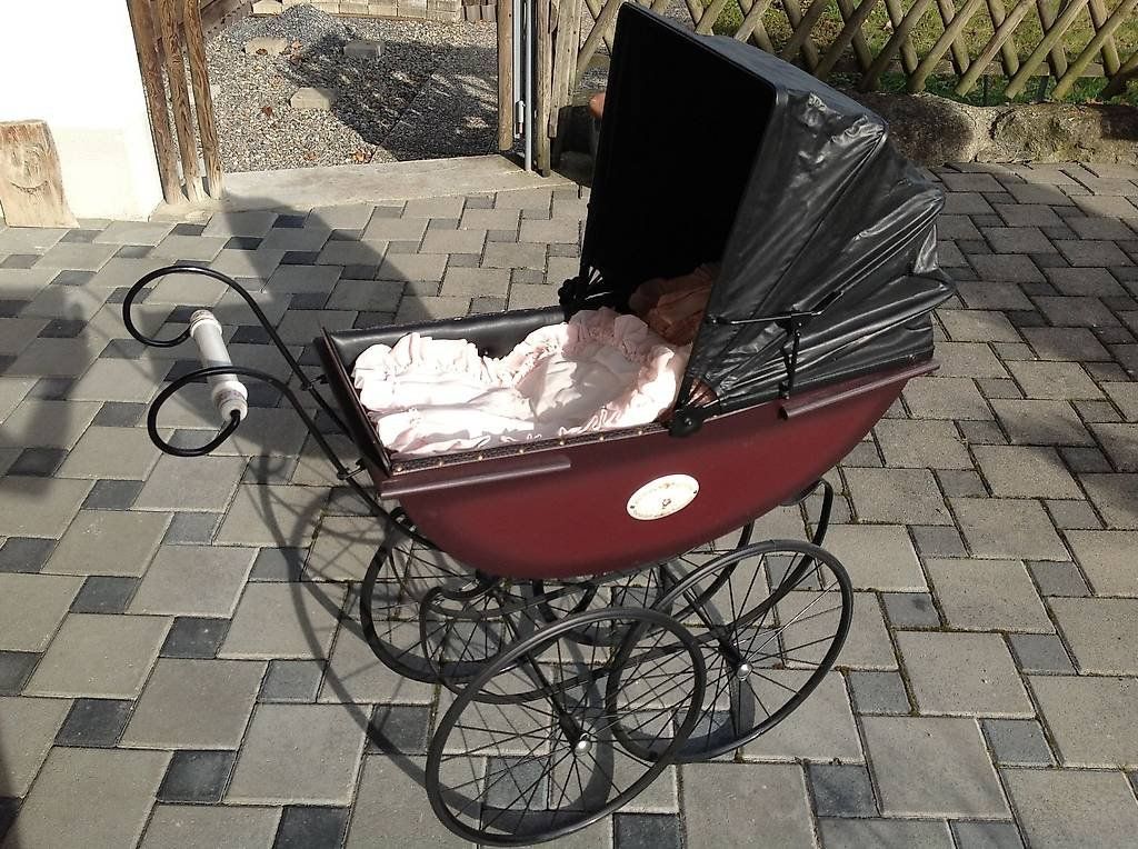 Puppenwagen: sehr hübscher PUPPENWAGEN – Gebraucht aus Diemtigen von wylerau