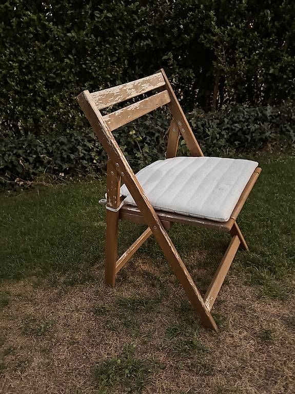 Stühle: Holz Gartenstühle mit Polster  – Gebraucht aus Hünenberg See von luc_lxp9