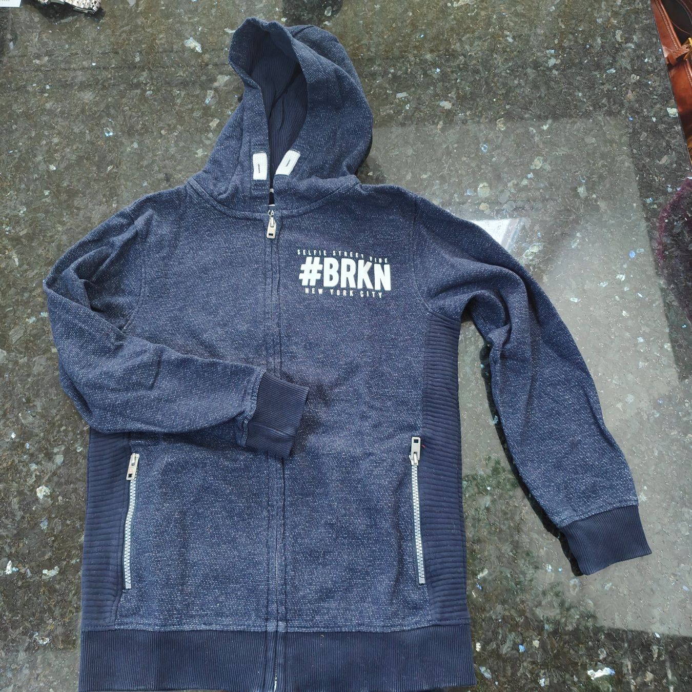Giacche & Cappotti: Hoodie – Usato da Zürich venduto da Mumpfi9