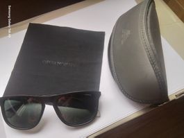 Emporio Armani Brillenetui und Tuch inkl. Polaroid Brille!!