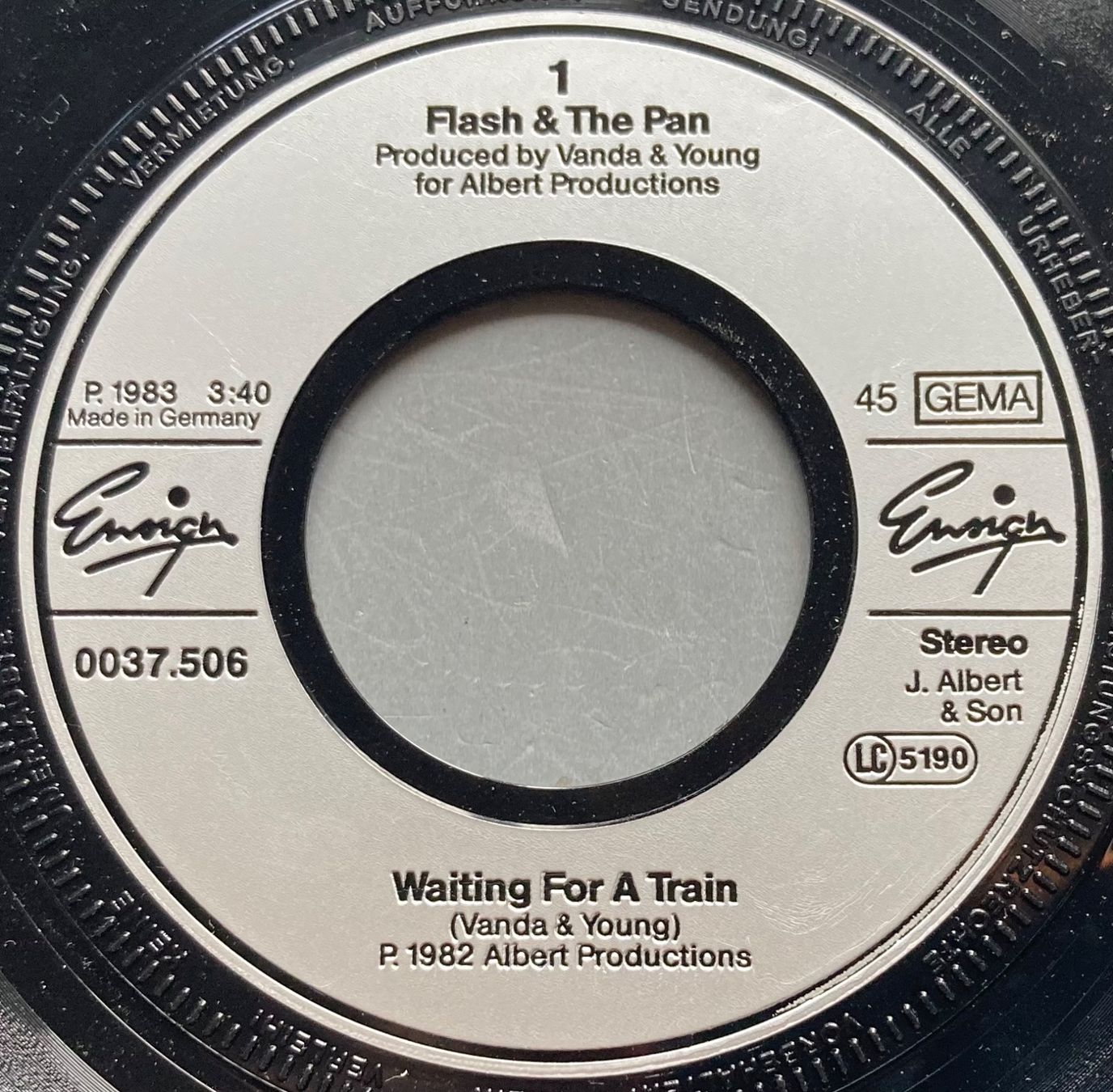 Schallplatten: FLASH AND THE PAN - WAITING FOR A TRAIN – Gebraucht aus Poliez-Pittet von Newtown-Records 2