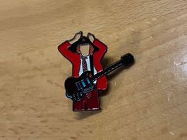 AC/DC Angus Young Pin Anstecker Punk Rock Metal Pop