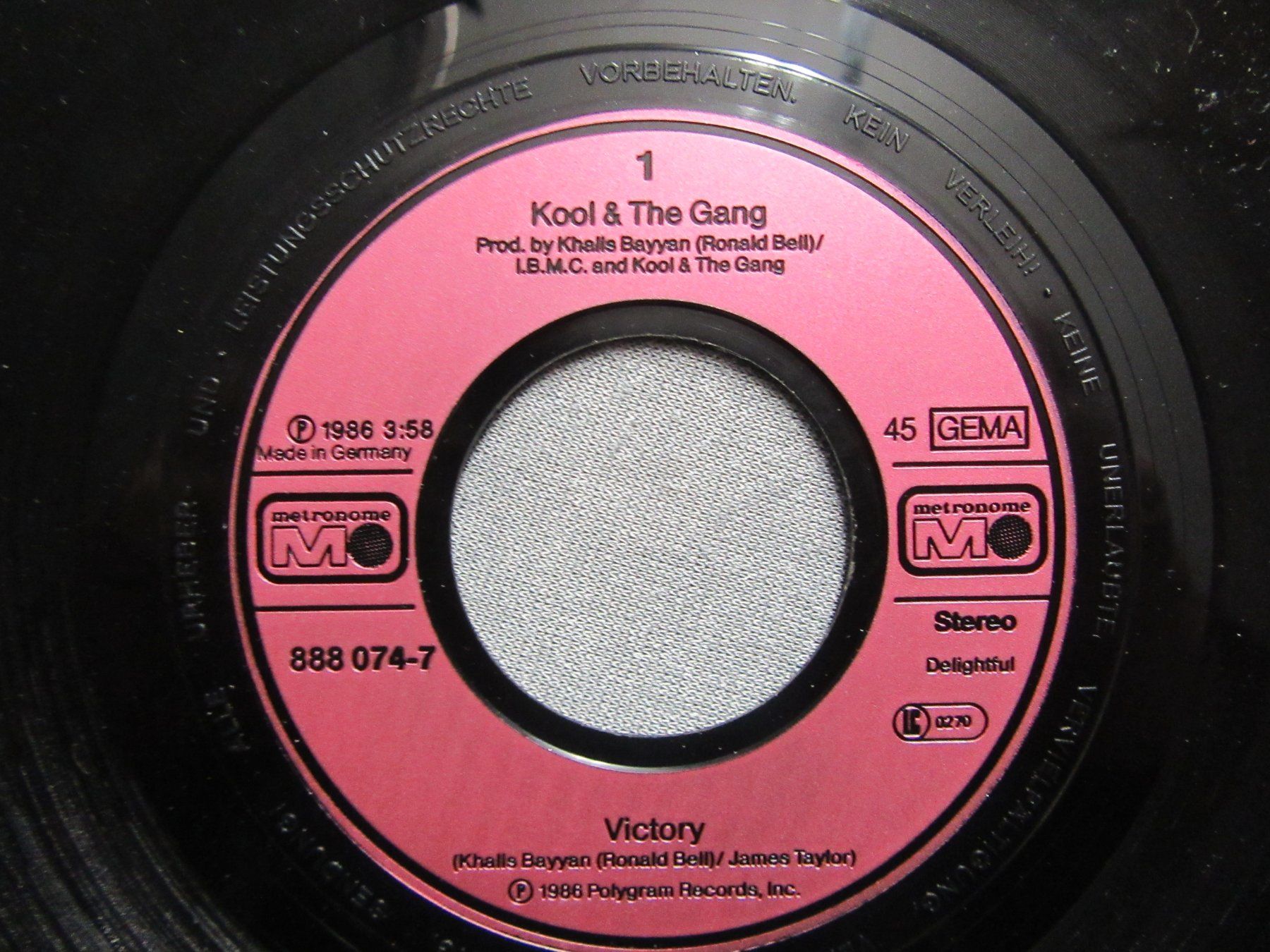 Dischi in vinile: Kool & The Gang - Victory - Single ab CHF 4.00 – Usato da Auenstein venduto da Padabimbim 2