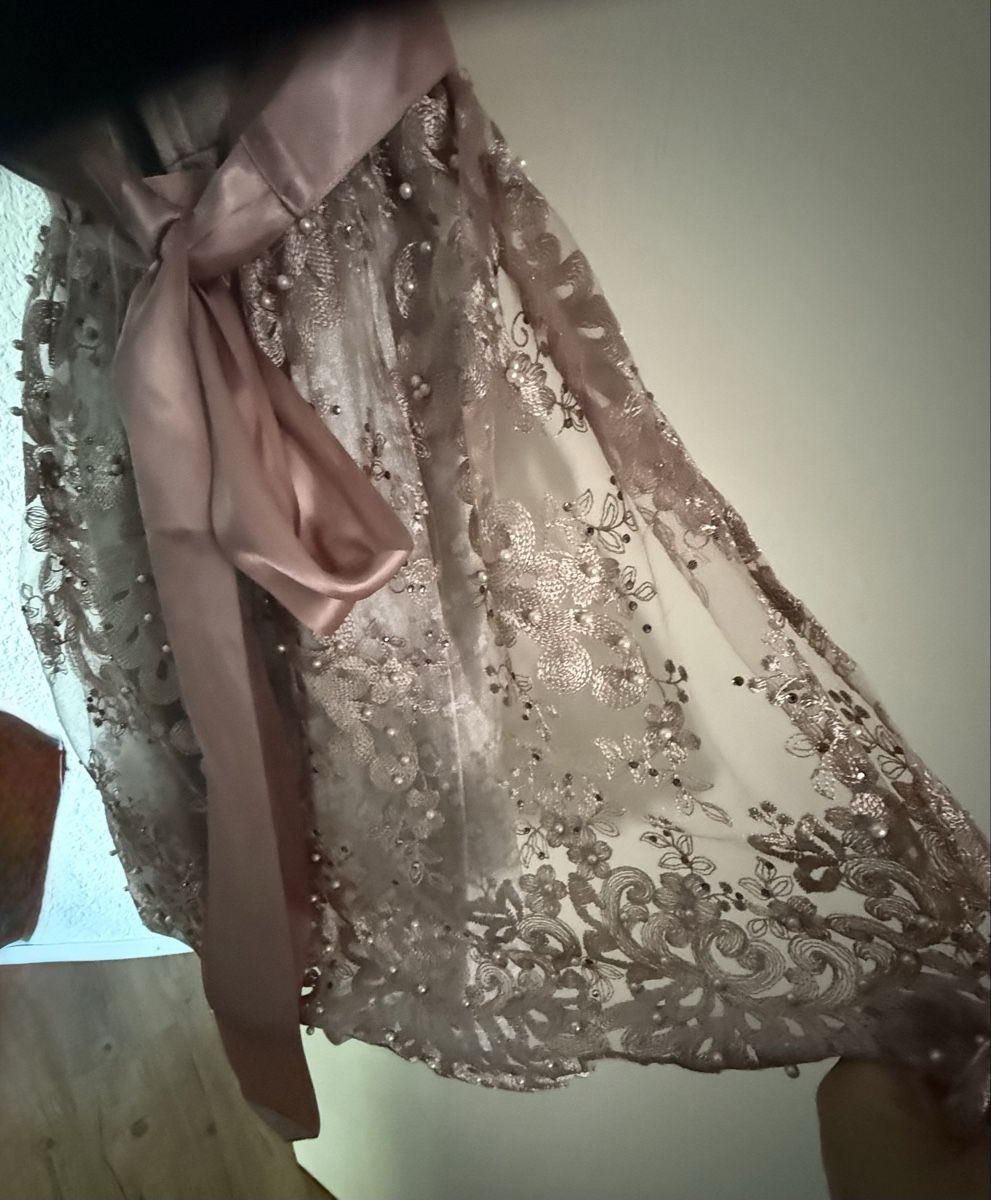 Krüger Robes: Krüger Dirndl Gr.40 – D'occasion à Hütten par Puchli 2