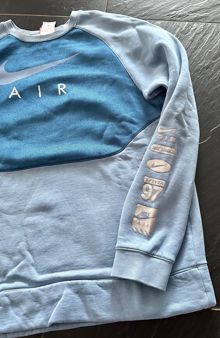 Nike Maglioni & Felpe: Schöner Pullover von Nike, Grösse M – Usato da Wallbach venduto da paxnic 1