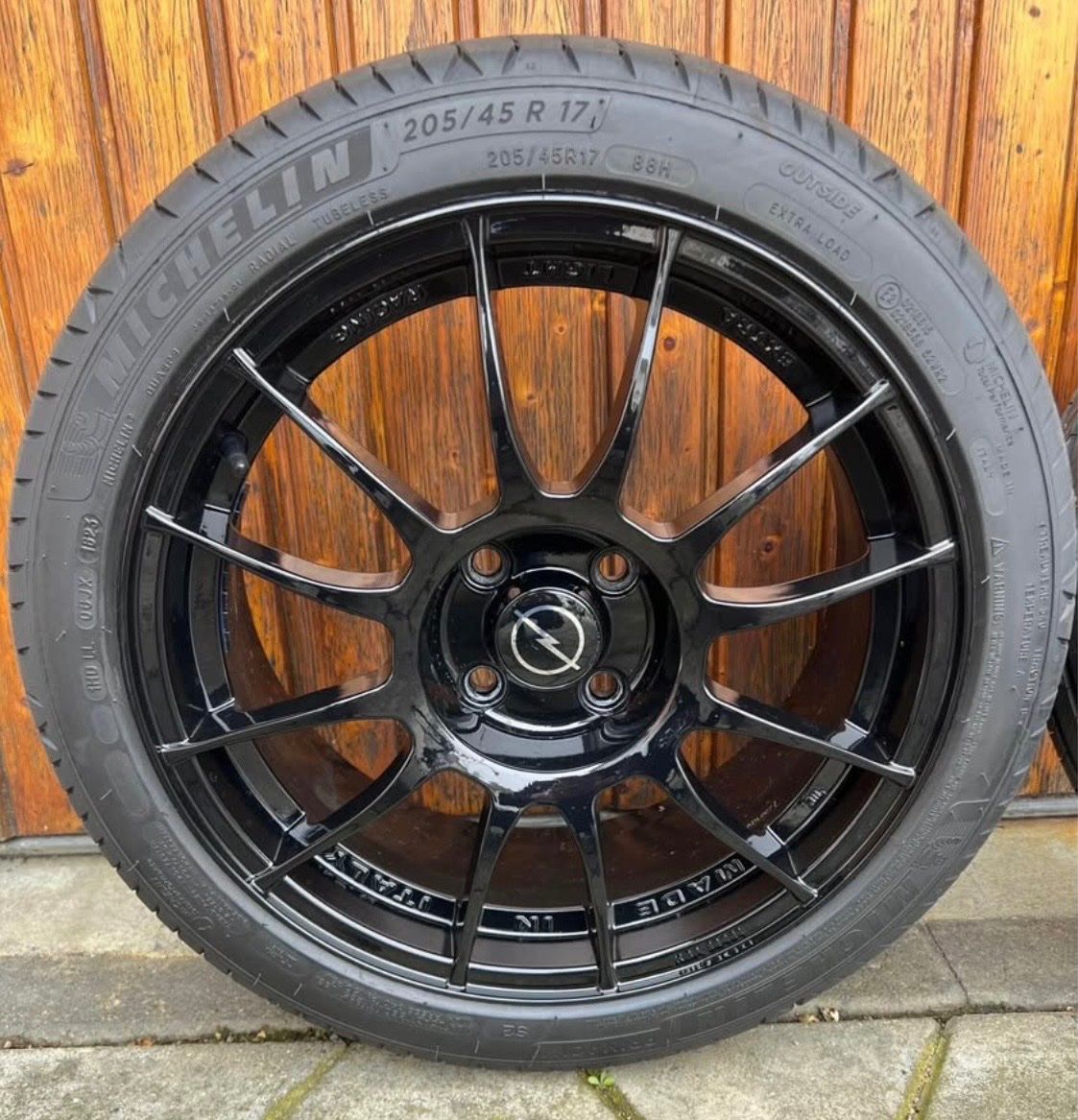 Michelin Pneumatici & Ruote complete: Sommerreifen komplett mit Felge – Nuovo e nell'imballaggio originale da Burg AG venduto da muj_6mw2 1