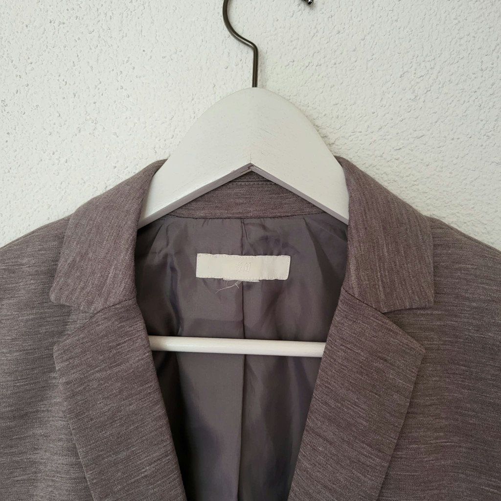 H&M Giacche: Blazer grau H&M Gr. 38 – Usato da Au SG venduto da SElena89 2