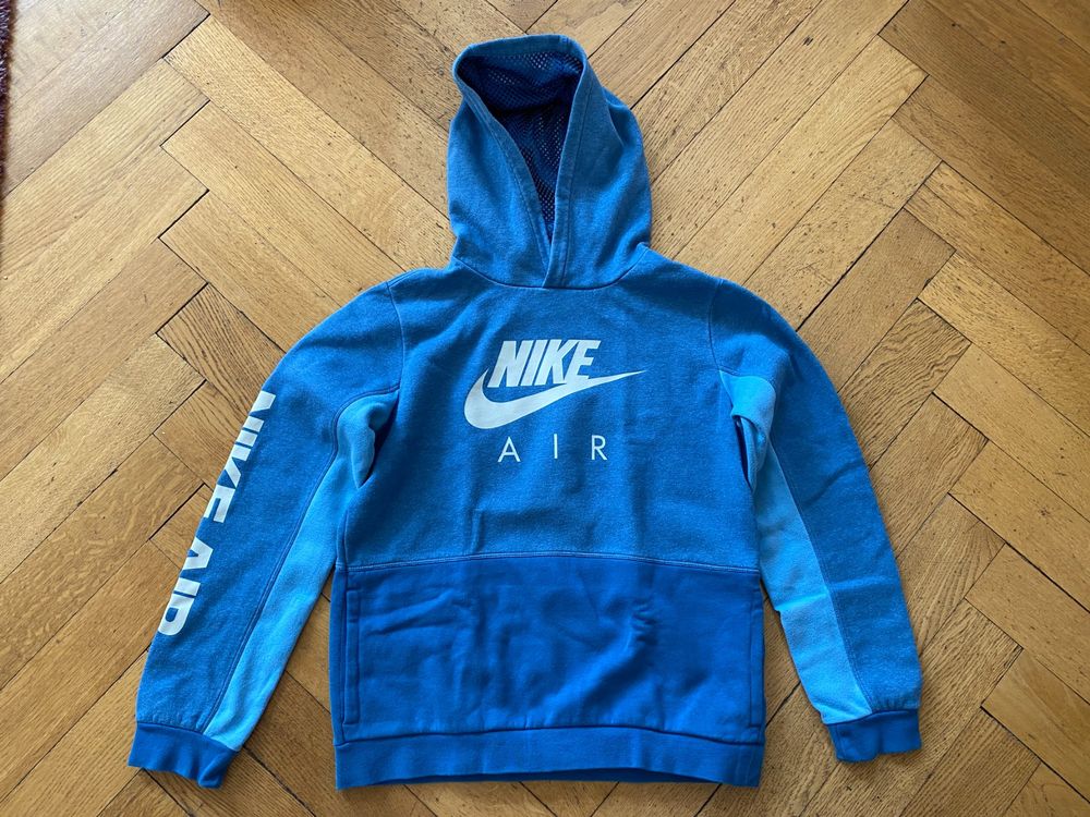 Hoodie von Nike, 158 (Gebraucht) in Bern für CHF – mit