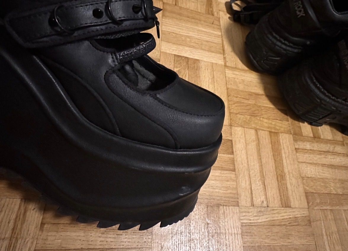 Demonia Scarpe da donna: Demonia boots  – Nuovo (secondo la descrizione) da Sion venduto da yun_f76t 3