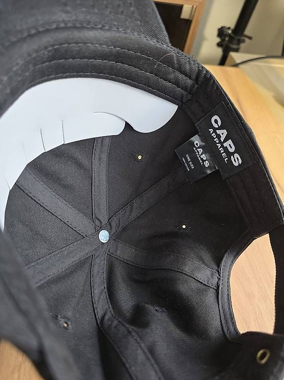 Hüte, Mützen & Caps: Cap Black & New – Gebraucht aus Wettswil von Joel_Santo 2