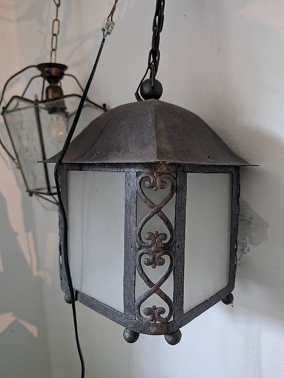 Lampade: antike Lampe aus Metall – Usato da Ittigen venduto da and_cd75