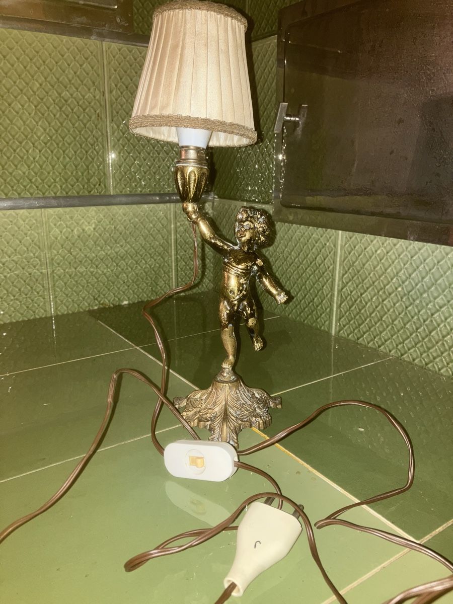 Lampade: Tischlampe, Lampe, Nachttischlampe – Usato da Neftenbach venduto da 889095