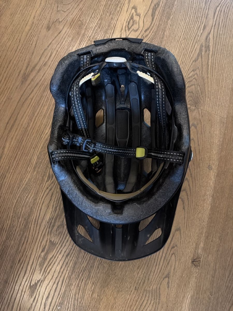Caschi: Bluegrass Golden Bug MTB Helm Grösse L 59-62cm – Usato da Birmensdorf ZH venduto da PolzerJ1 1