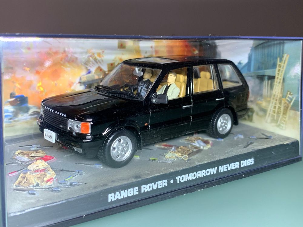 Diorama BOND 007 RANGE ROVER 