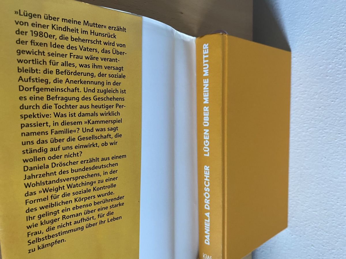Libri: Lügen über meine Mutter - Daniela Dröscher – Usato da Schwarzenburg venduto da Michellu 4