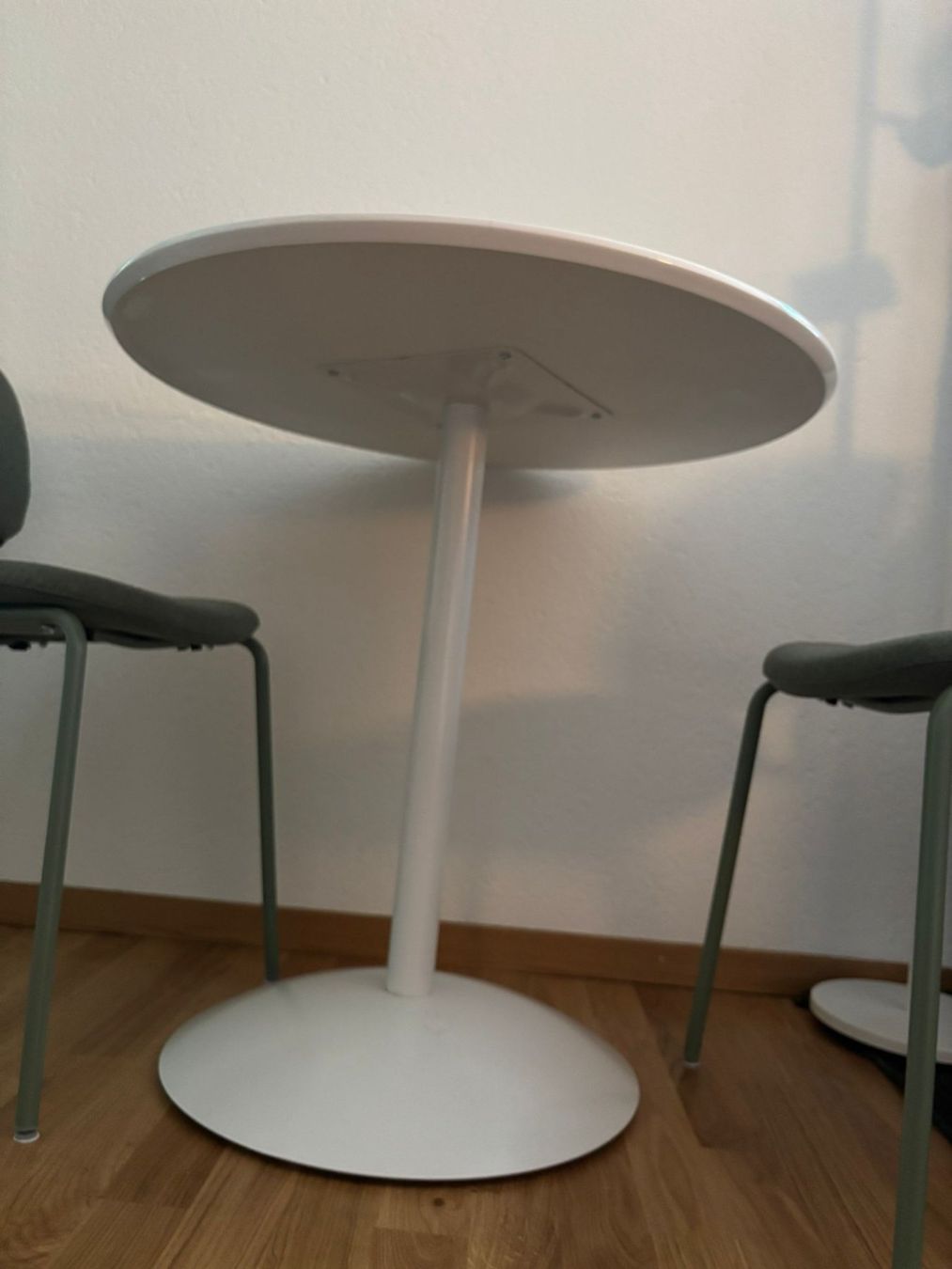 Tavoli: Rundtisch Weiss Durchmesser 75cm neuwertig – Usato da Bern venduto da leo_e 2