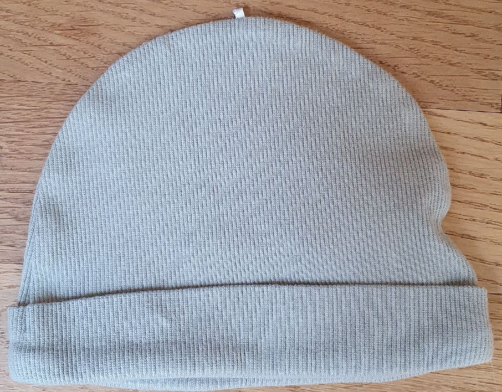 C&A Mützen & Schals: Baby Beanie light grey – Gebraucht aus Sirnach von eftix