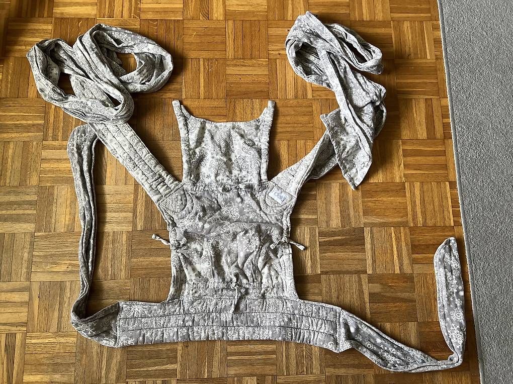 Bauch- & Rückentragen: Fidella Tai Tai Babysize Trage – Gebraucht aus Rumlikon von Naoona