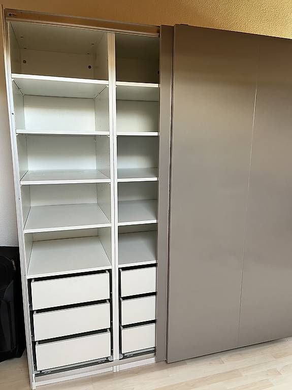 Armadi: Kleiderschrank  – Usato da Aeschiried venduto da kat_7ccl 1