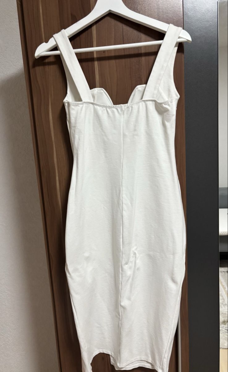 Robes: Kleid EMPRADA weiss Grösse M – D'occasion à Arbon par Viktoriaa 5