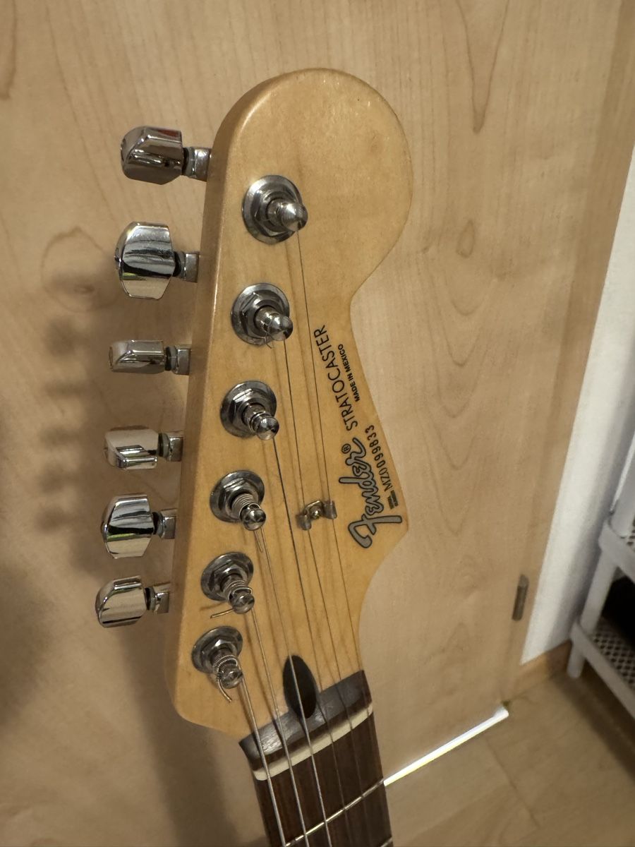 Fender Musikinstrumente: Fender Stratocaster Noire – Gebraucht aus Genève von chr_77nw 3